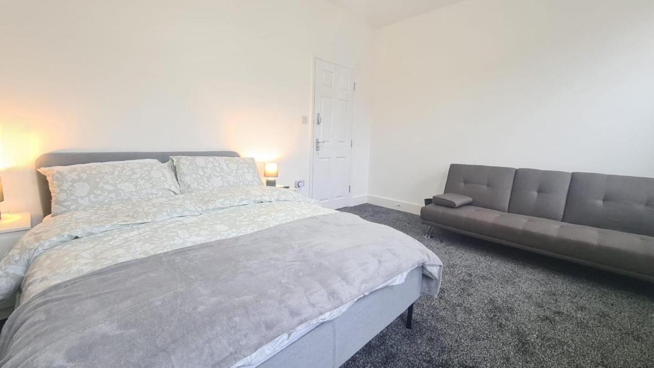 Spacious Private Room In Manor Park London Exteriör bild